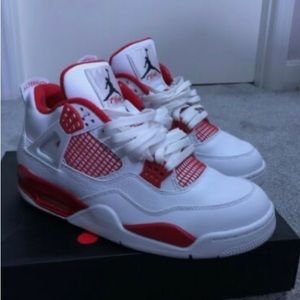 Jordan 4 (all sizes)